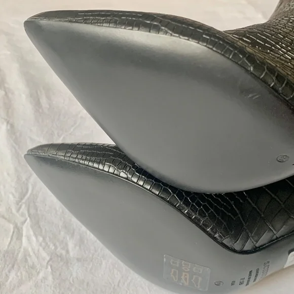 Schutz Maryana High Heel Leather Crocodile-Embossed Boot Black 7.5 - Picture 14 of 16